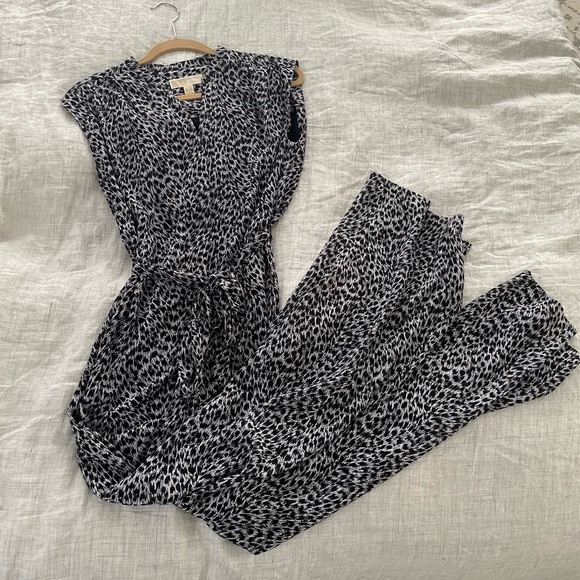 Michael Kors leopard wide leg jumpsuit. - Picture 4 of 4